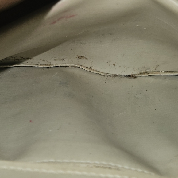 La Mode Faux Alligator Print Handbag - Picture 13 of 14